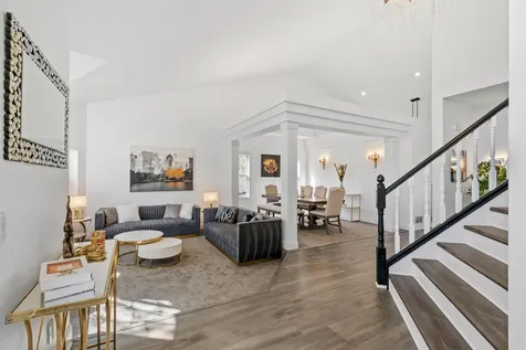 9154 Edinburgh Lane Woodbury MN 55125