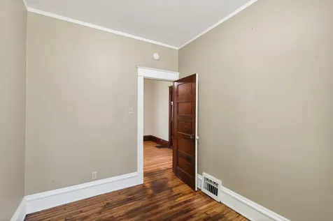 1041 Magnolia Avenue E Saint Paul MN 55106