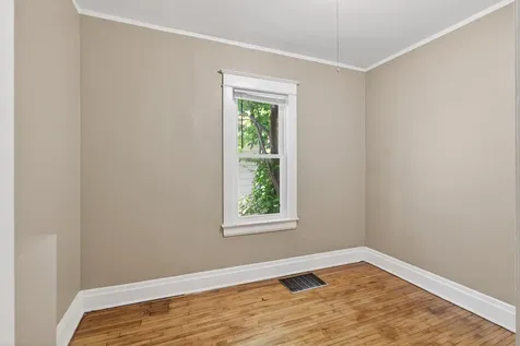 1041 Magnolia Avenue E Saint Paul MN 55106