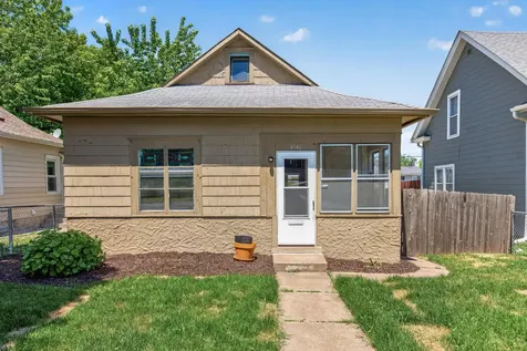 1041 Magnolia Avenue E Saint Paul MN 55106
