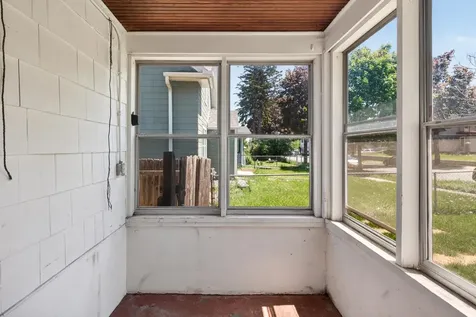1041 Magnolia Avenue E Saint Paul MN 55106