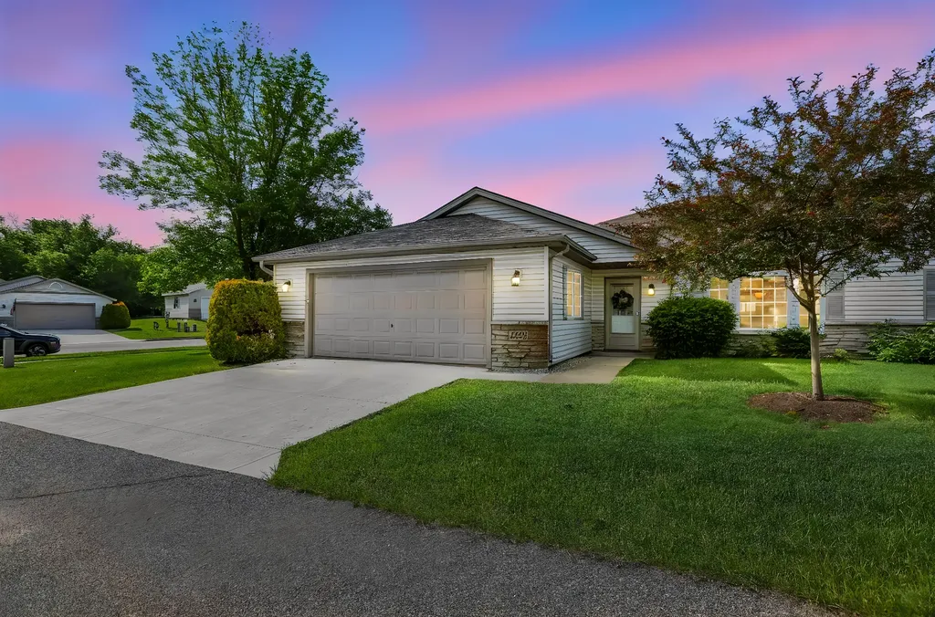 1224 25th Avenue NW Faribault MN 55021