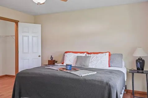 1224 25th Avenue NW Faribault MN 55021
