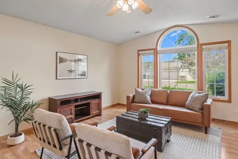1224 25th Avenue NW Faribault MN 55021