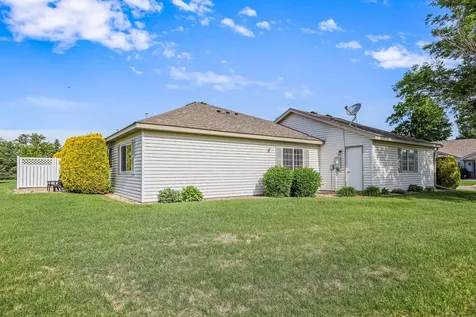 1224 25th Avenue NW Faribault MN 55021