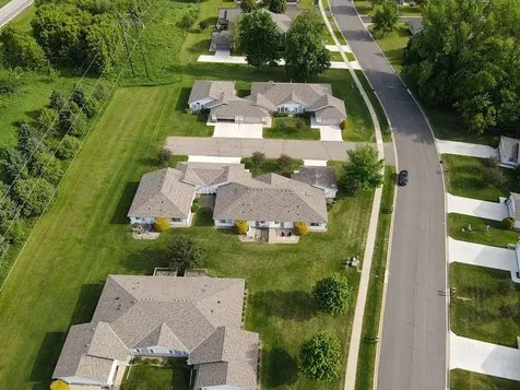 1224 25th Avenue NW Faribault MN 55021