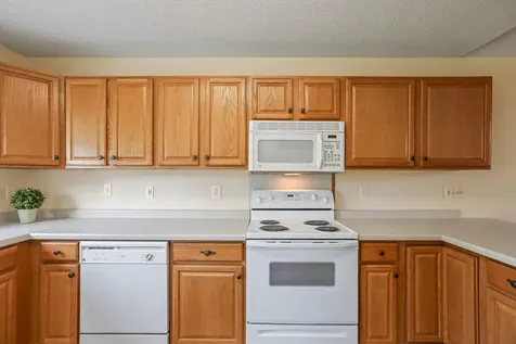 1224 25th Avenue NW Faribault MN 55021