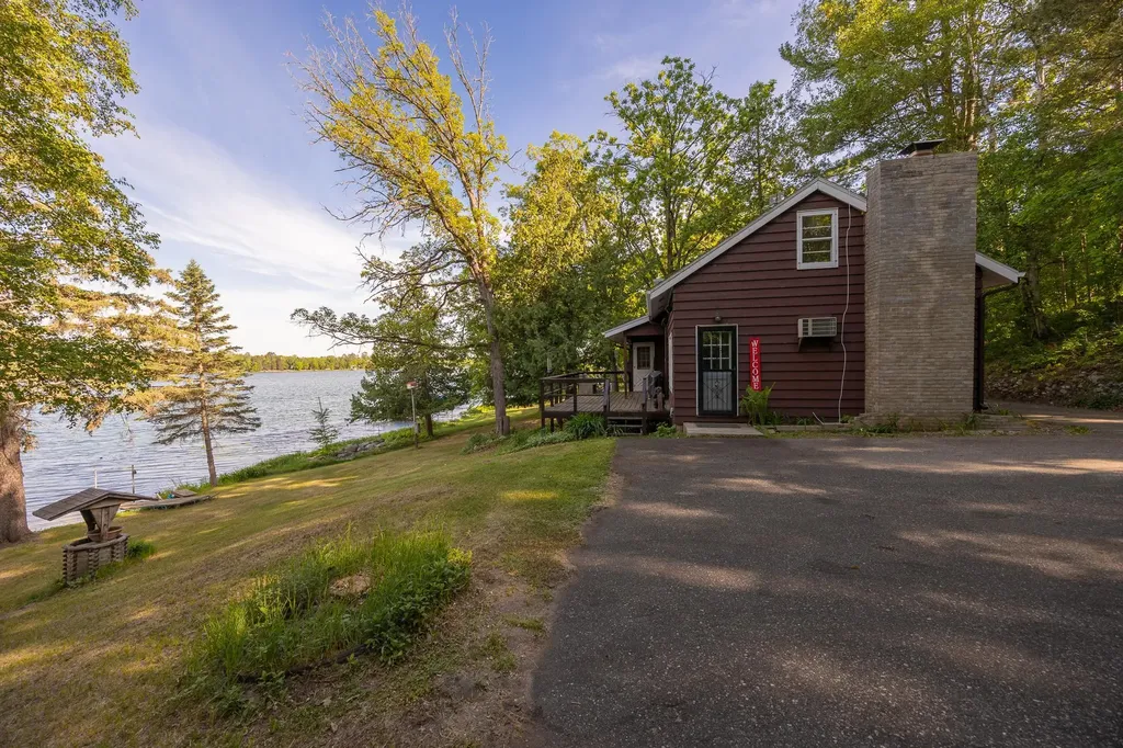1868 W Ox Yoke Road NW Backus MN 56435