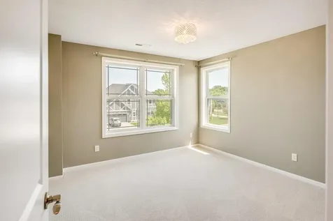 10321 Louisiana Avenue N Brooklyn Park MN 55445