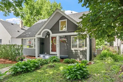 2752 Brunswick Avenue S Saint Louis Park MN 55416