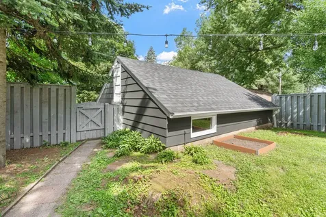 2752 Brunswick Avenue S Saint Louis Park MN 55416