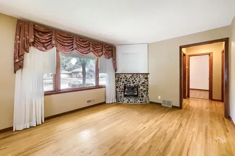 558 113th Lane NW Coon Rapids MN 55448