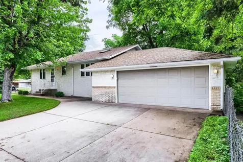 558 113th Lane NW Coon Rapids MN 55448