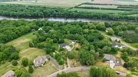 10009 James Avenue NE Monticello MN 55362