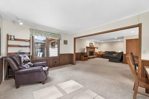 2818 1st Street N North Saint Paul MN 55109