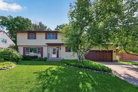 2818 1st Street N North Saint Paul MN 55109