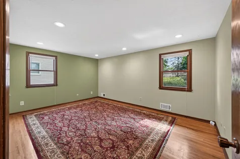 2818 1st Street N North Saint Paul MN 55109