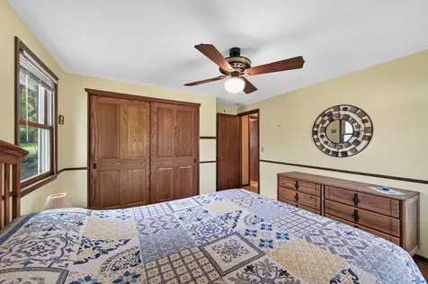 2818 1st Street N North Saint Paul MN 55109