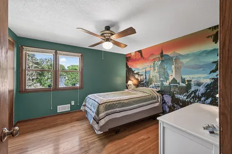 2818 1st Street N North Saint Paul MN 55109