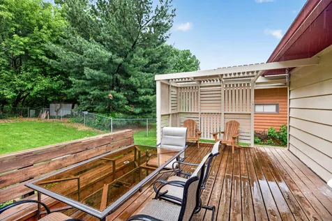 2818 1st Street N North Saint Paul MN 55109