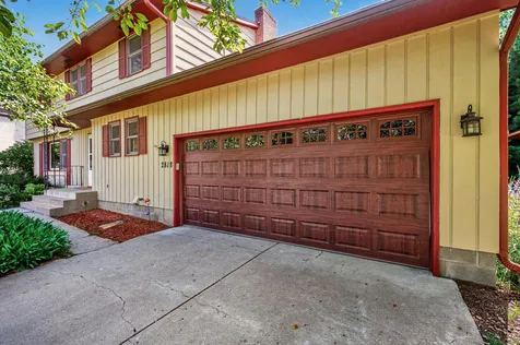 2818 1st Street N North Saint Paul MN 55109