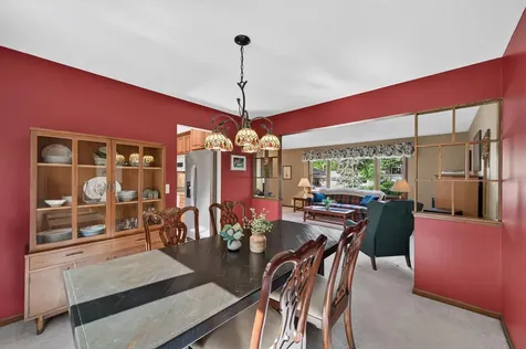 2818 1st Street N North Saint Paul MN 55109