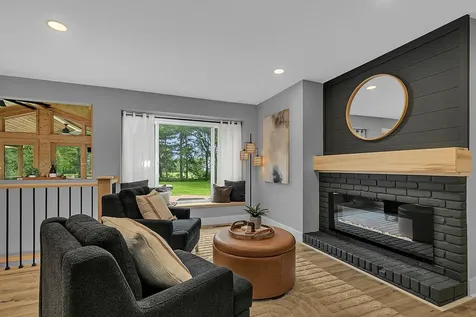 16807 206th Circle Hutchinson MN 55350