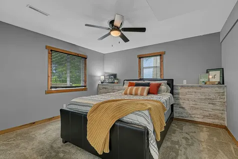 16807 206th Circle Hutchinson MN 55350