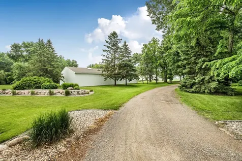 16807 206th Circle Hutchinson MN 55350