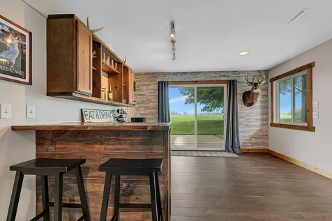 16807 206th Circle Hutchinson MN 55350