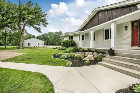 16807 206th Circle Hutchinson MN 55350