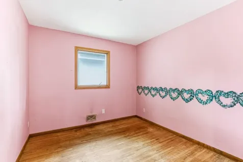 687 Dover Street NE Fridley MN 55432