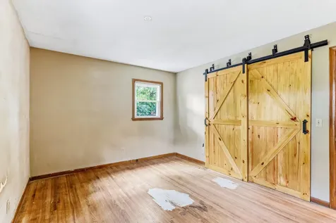 687 Dover Street NE Fridley MN 55432