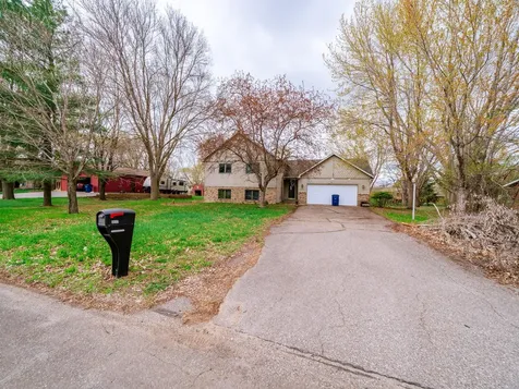 6413 Laurel Road Saint Cloud MN 56303