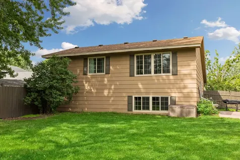 11701 Mirada Court Burnsville MN 55337