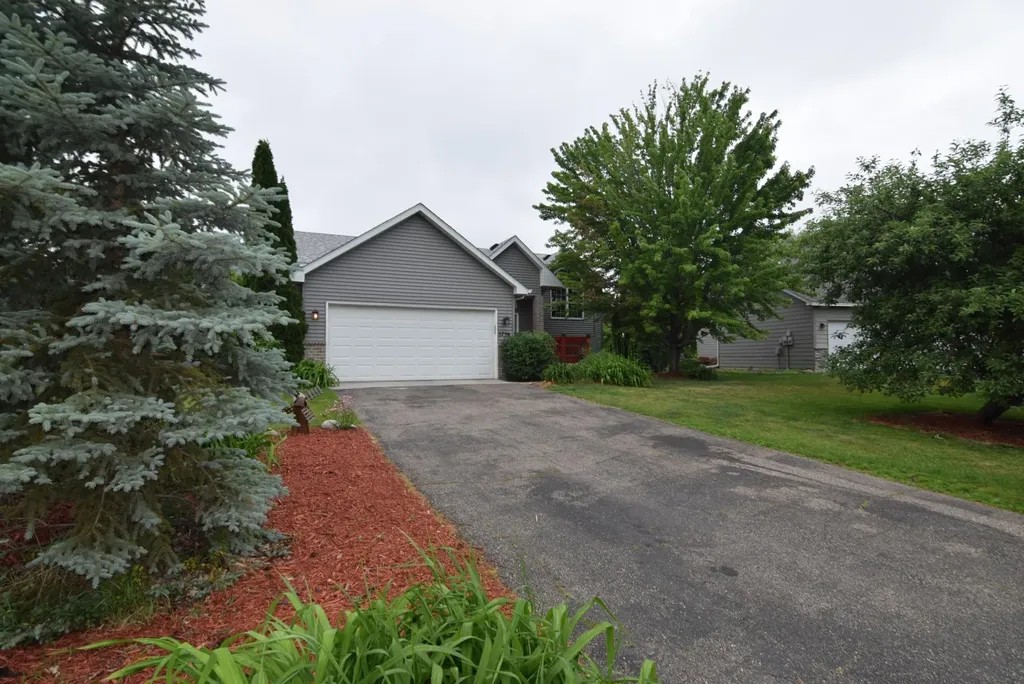 5756 Woodbridge Drive Savage MN 55378