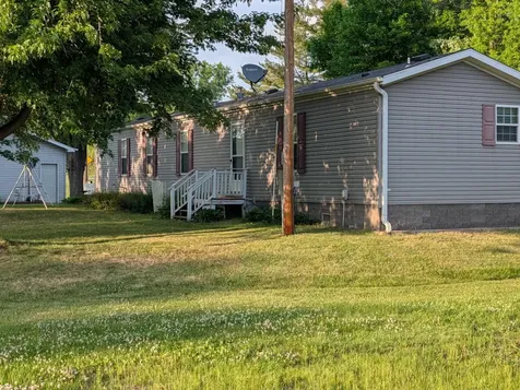10966 S Frontage Road Pine City MN 55063