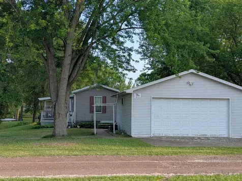 10966 S Frontage Road Pine City MN 55063