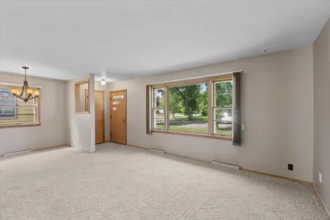 606 7th Street N Wahpeton ND 58075