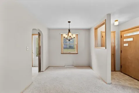 606 7th Street N Wahpeton ND 58075
