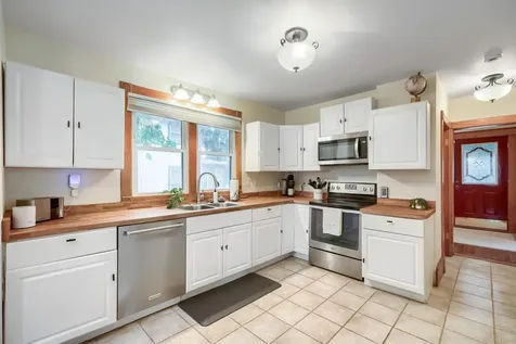 1654 Concordia Avenue Saint Paul MN 55104