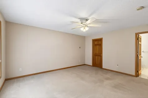 4134 Thornhill Lane Vadnais Heights MN 55127
