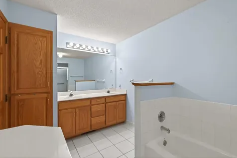 4134 Thornhill Lane Vadnais Heights MN 55127