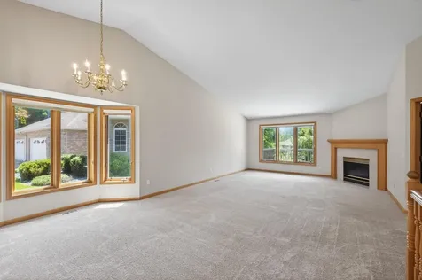 4134 Thornhill Lane Vadnais Heights MN 55127