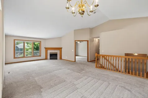 4134 Thornhill Lane Vadnais Heights MN 55127