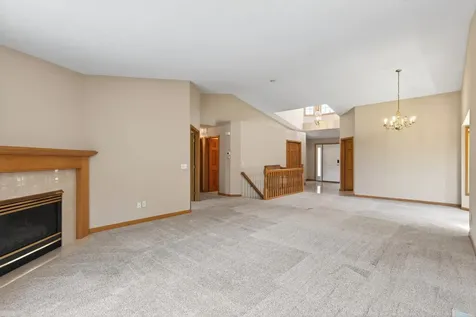 4134 Thornhill Lane Vadnais Heights MN 55127