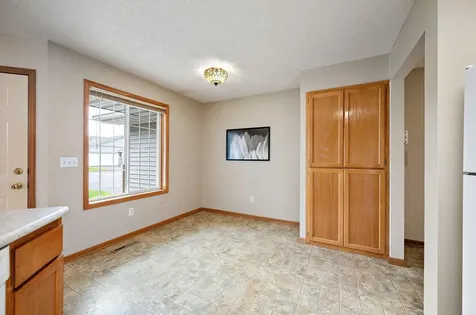 8521 Telford Lane Brooklyn Park MN 55443