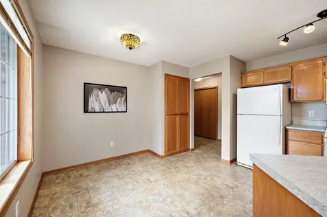 8521 Telford Lane Brooklyn Park MN 55443
