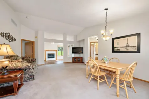 8521 Telford Lane Brooklyn Park MN 55443