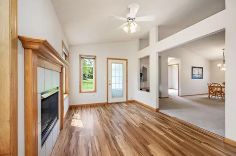 8521 Telford Lane Brooklyn Park MN 55443